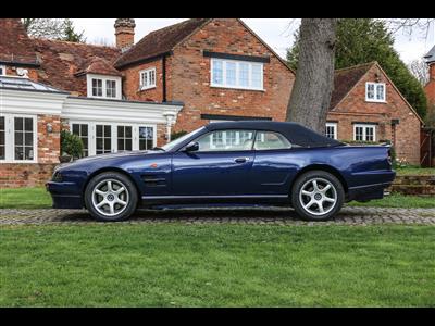 Aston Martin+V8 Volante